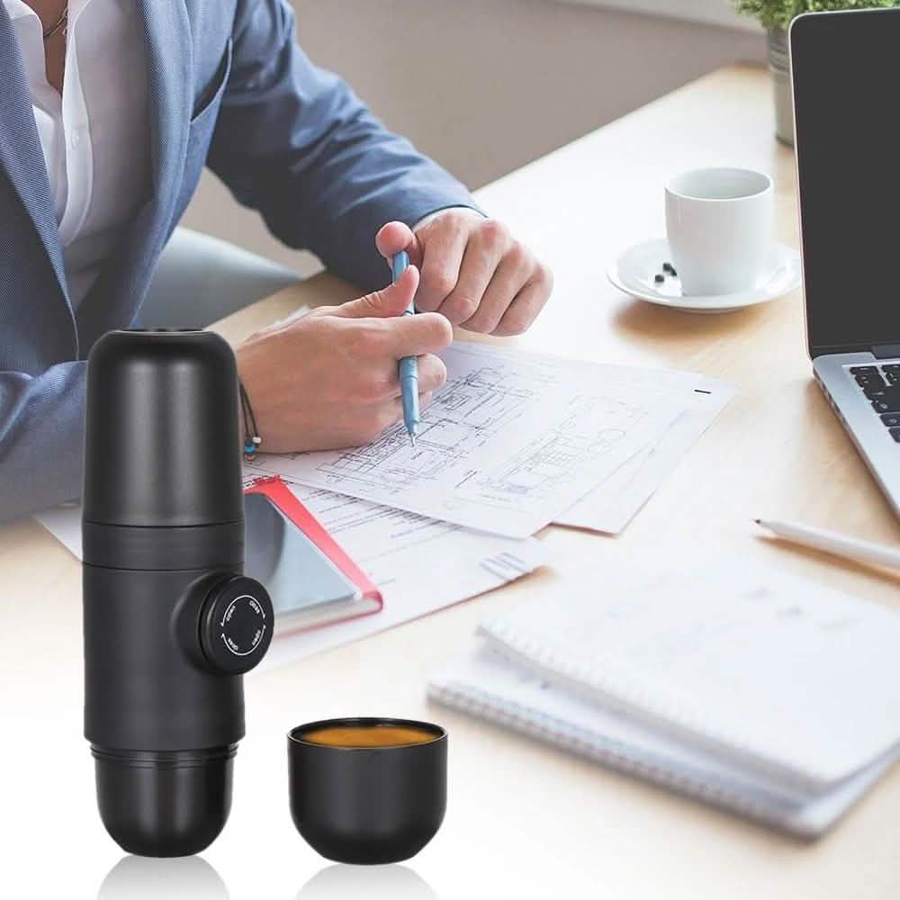 Portable Manual Espresso Maker – 8 Bar Piston, No Electricity, Travel Ready